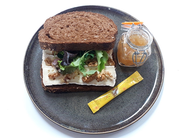 Bruin boerenbrood Brie