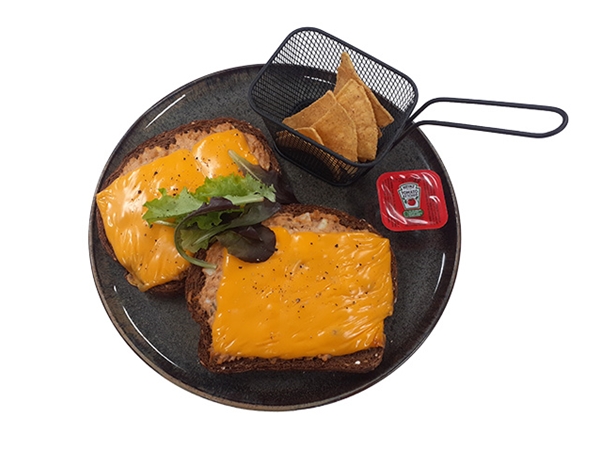 Tosti tuna melt bruinbrood